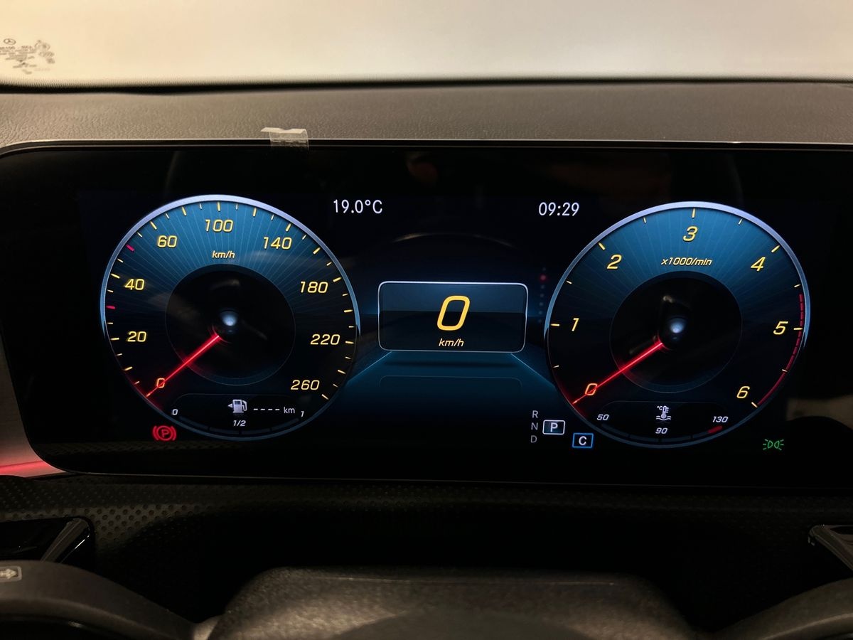 Mercedes Classe A Classe A 180 D Premium Night edition 8G-DCT - 13