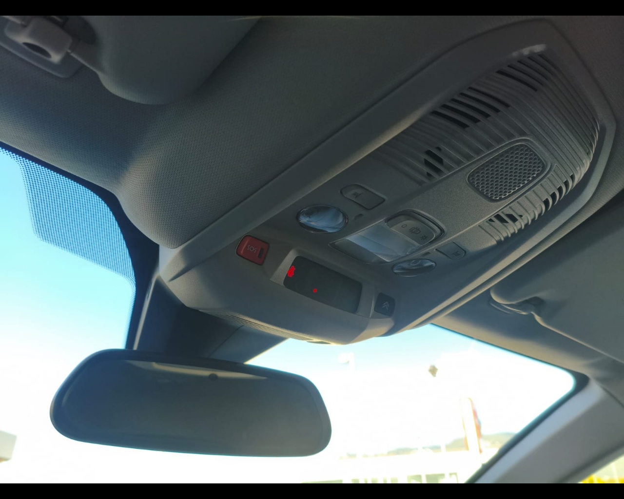 Foto CITROEN C5 Aircross 1.5 bluehdi Shine s&s 130cv eat8