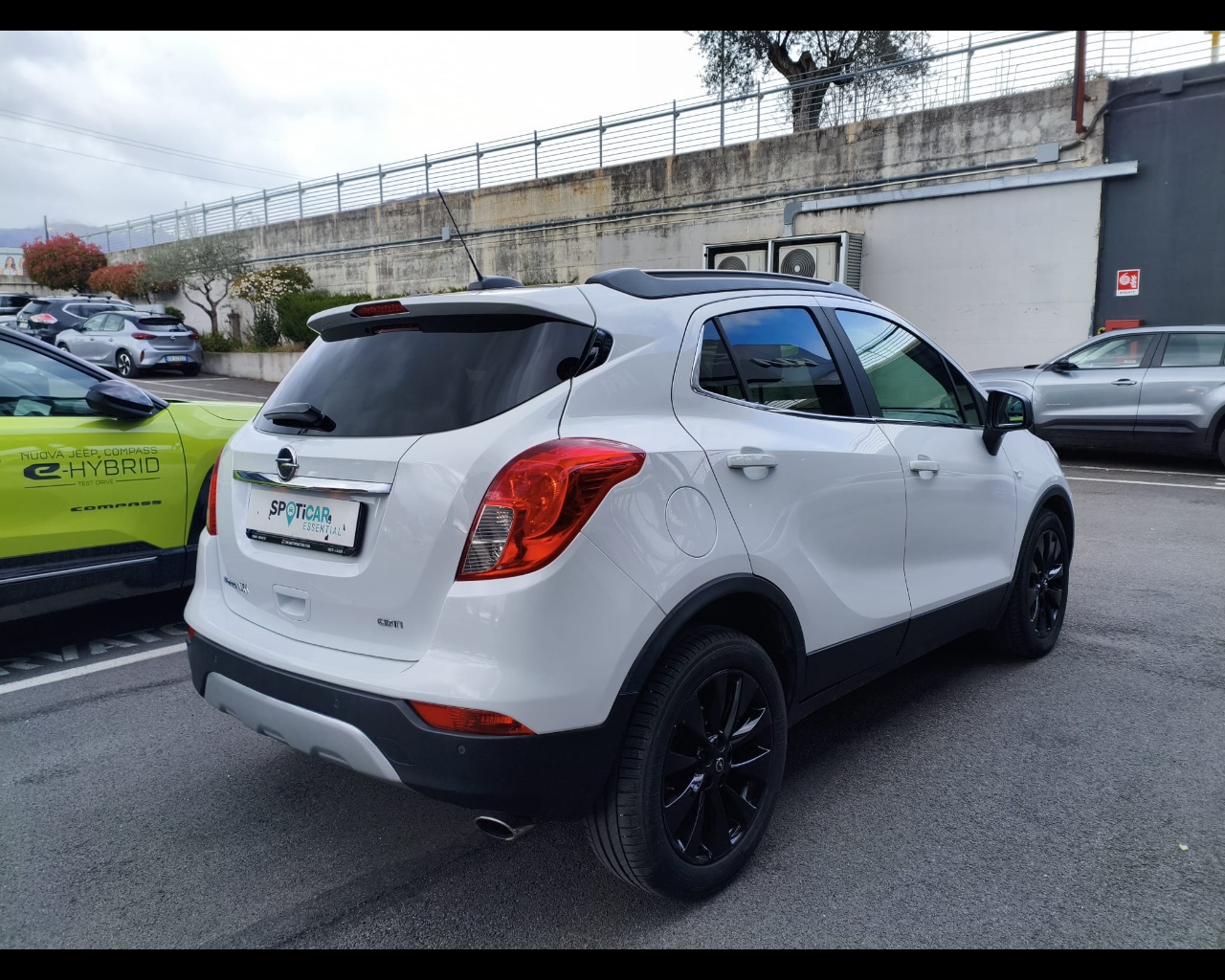 Foto OPEL Mokka X 1.6 cdti b-Color s&s 4x2 136cv