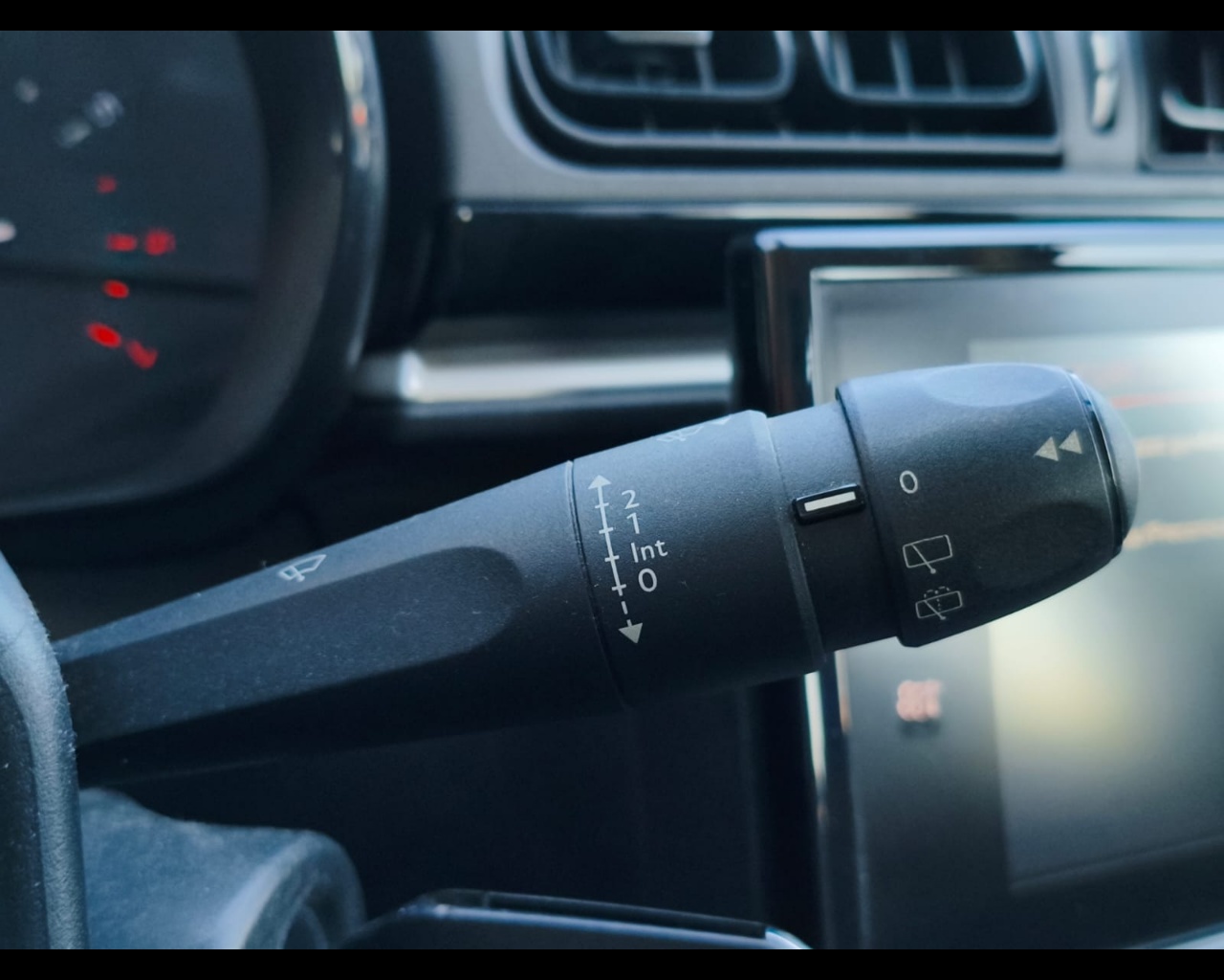 Foto CITROEN C3 1.2 puretech Feel s&s 83cv