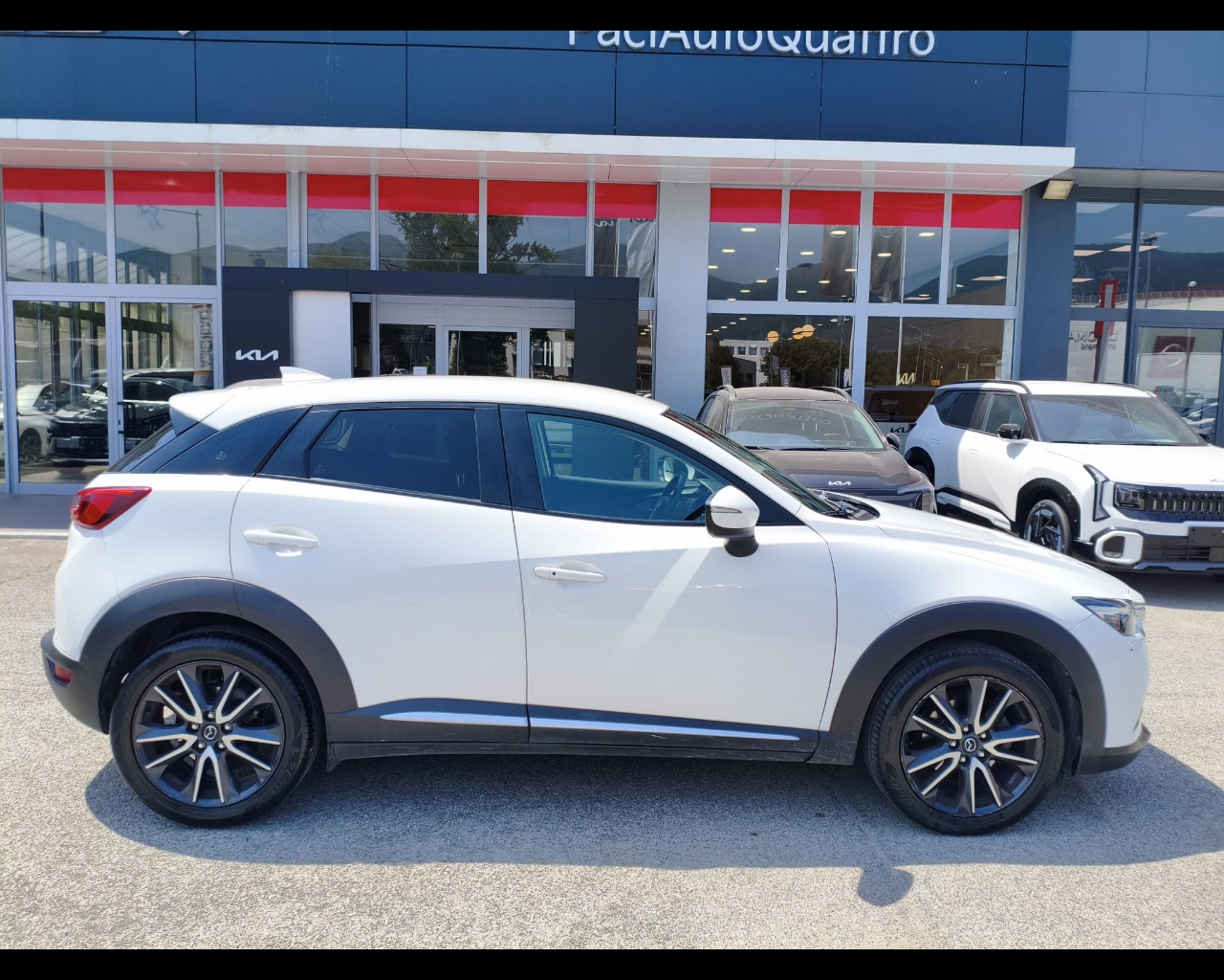 Foto MAZDA CX-3 1.5d Luxury edition 2wd 105cv