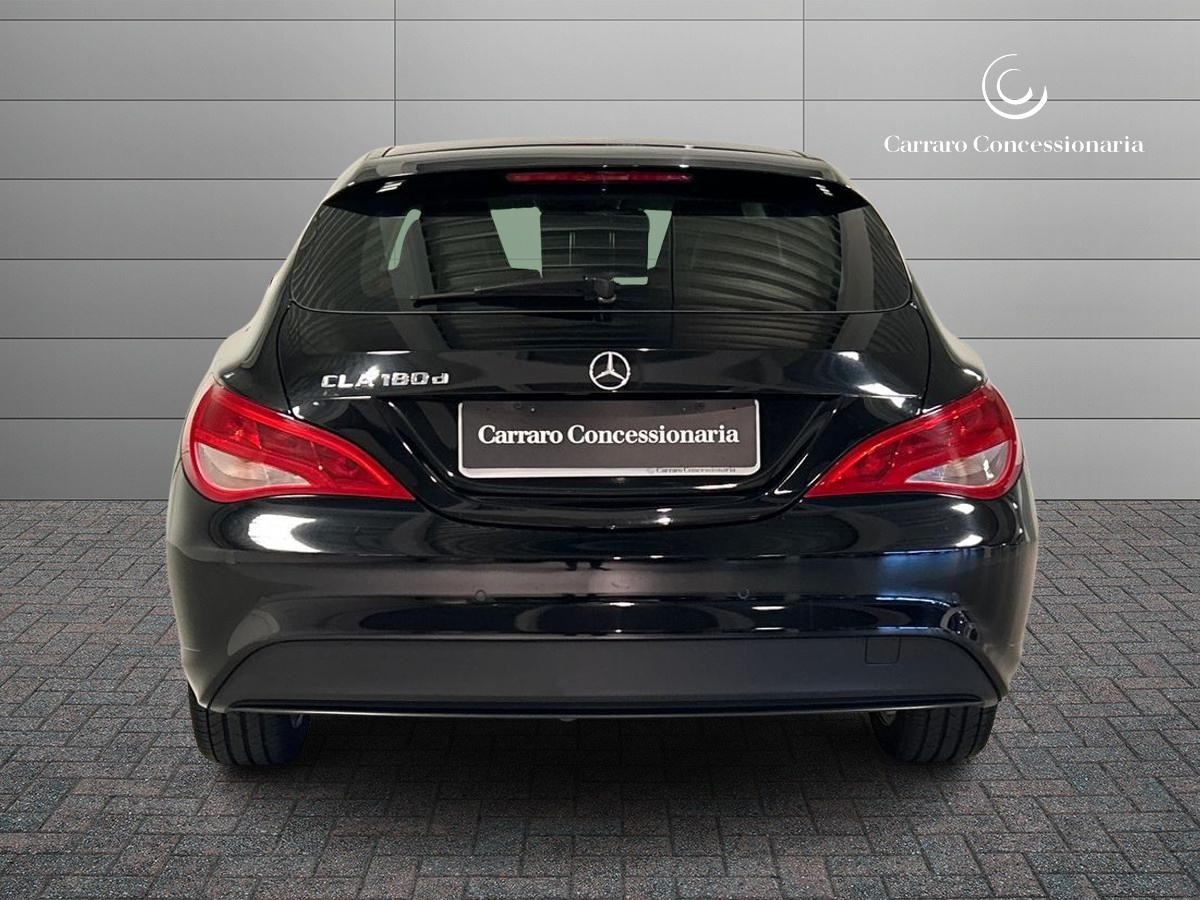 Mercedes CLA Shooting Brake CLA Shooting Brake 180 D Business 7G-DCT - 4