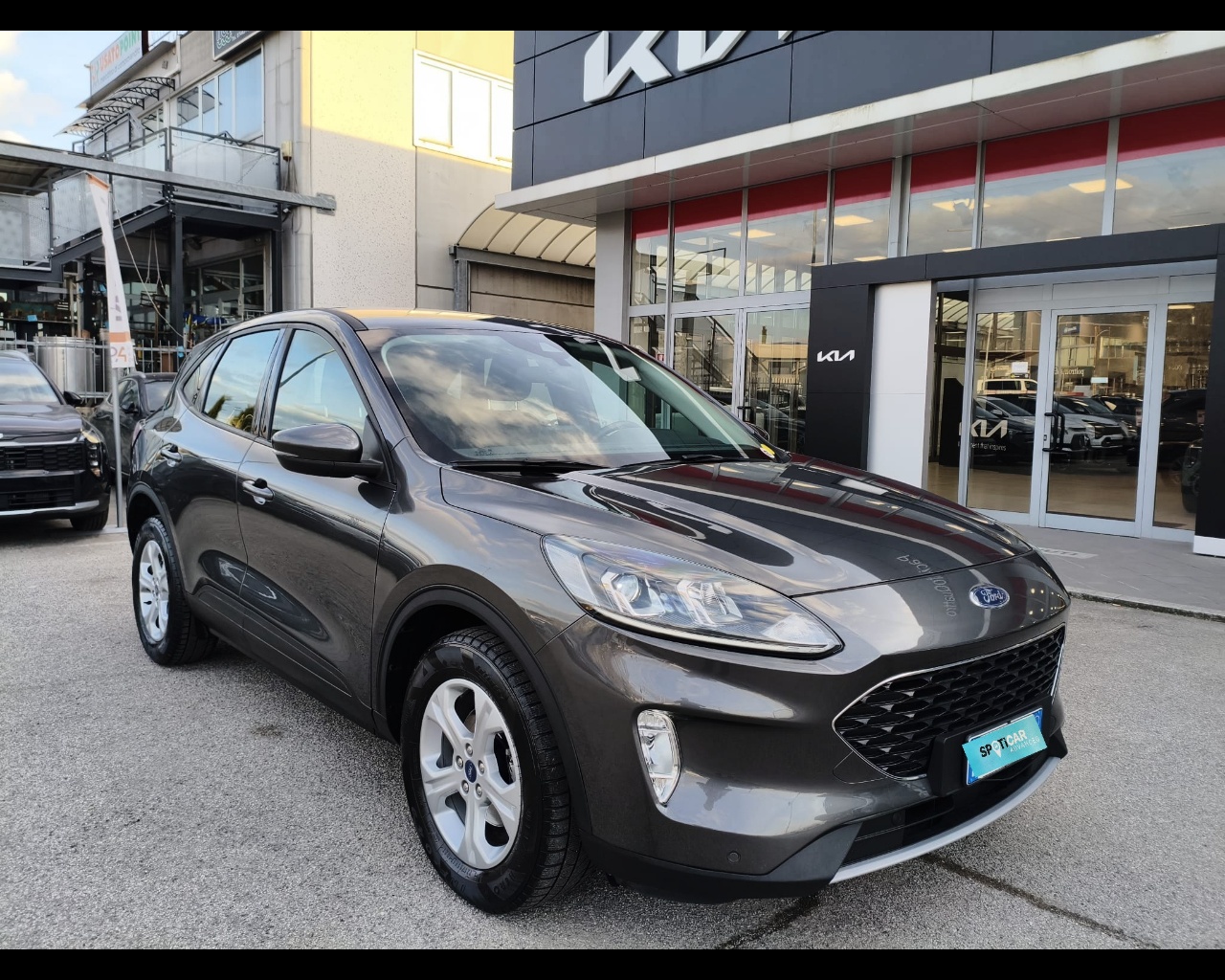 Foto FORD Kuga 1.5 ecoblue Titanium Business 2wd 120cv auto
