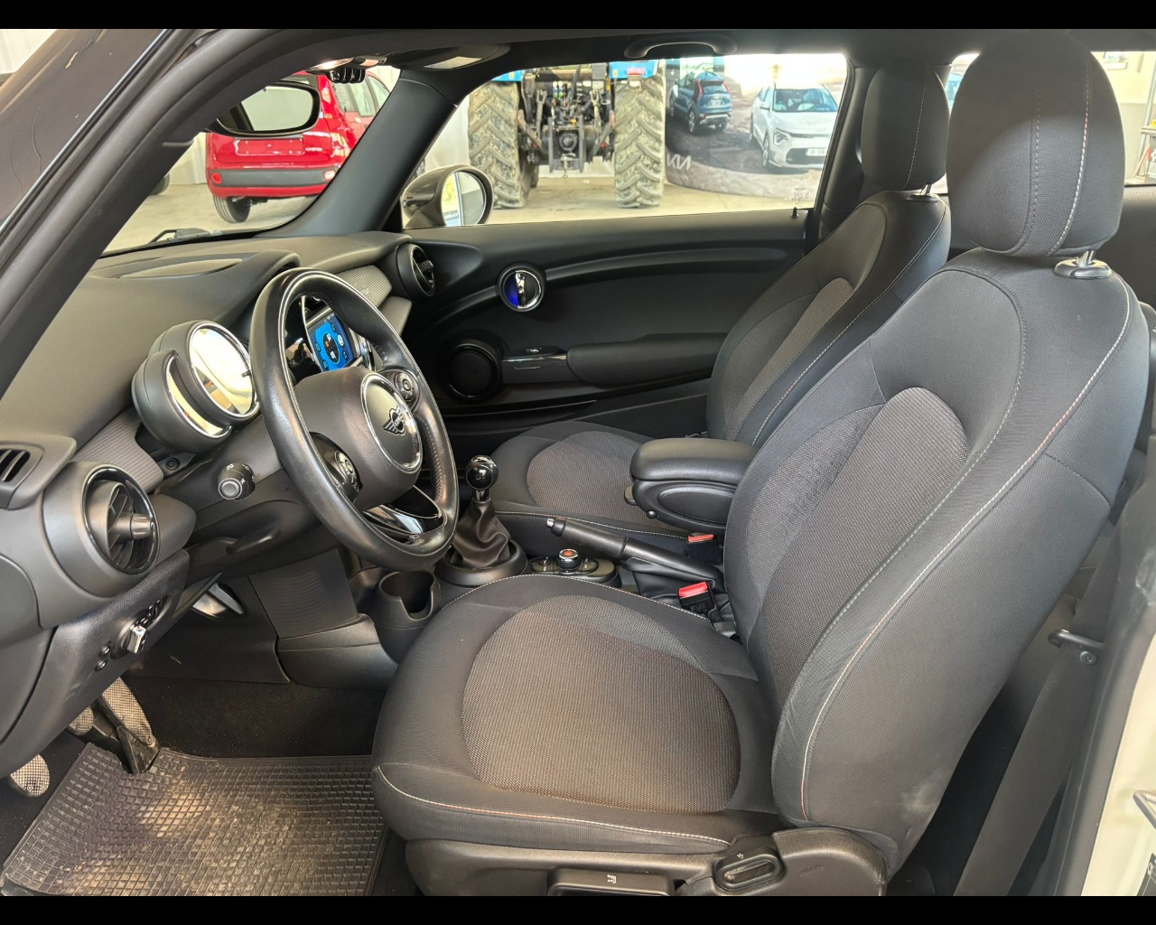 Foto MINI Mini 3p 1.5 Cooper Hype