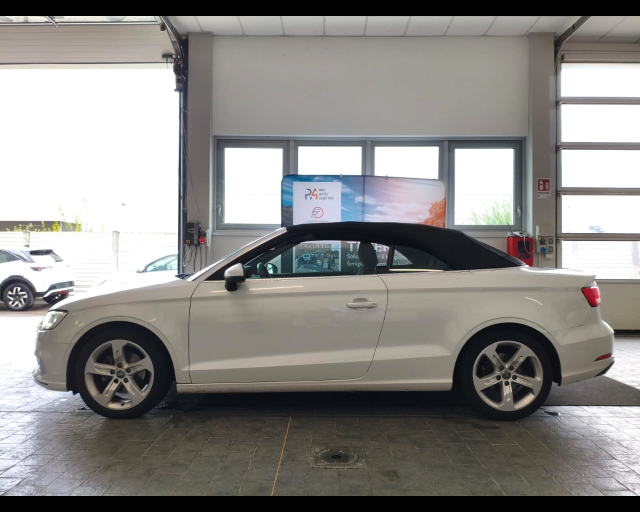 Foto AUDI A3 Cabrio 2.0 tdi Sport 150cv s-tronic