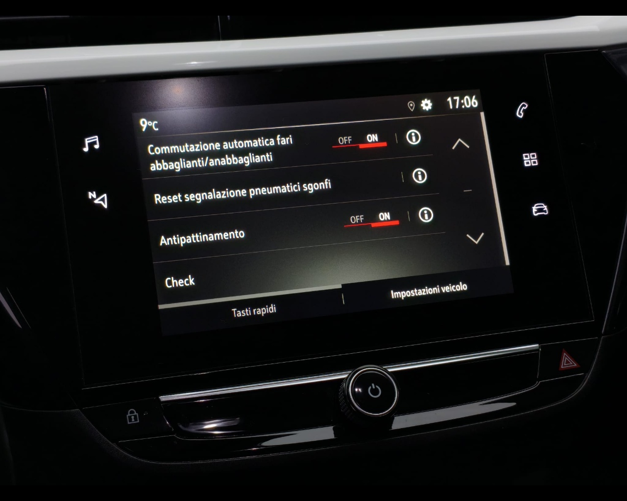 Foto OPEL Corsa 1.2 Blitz Edition s&s 100cv