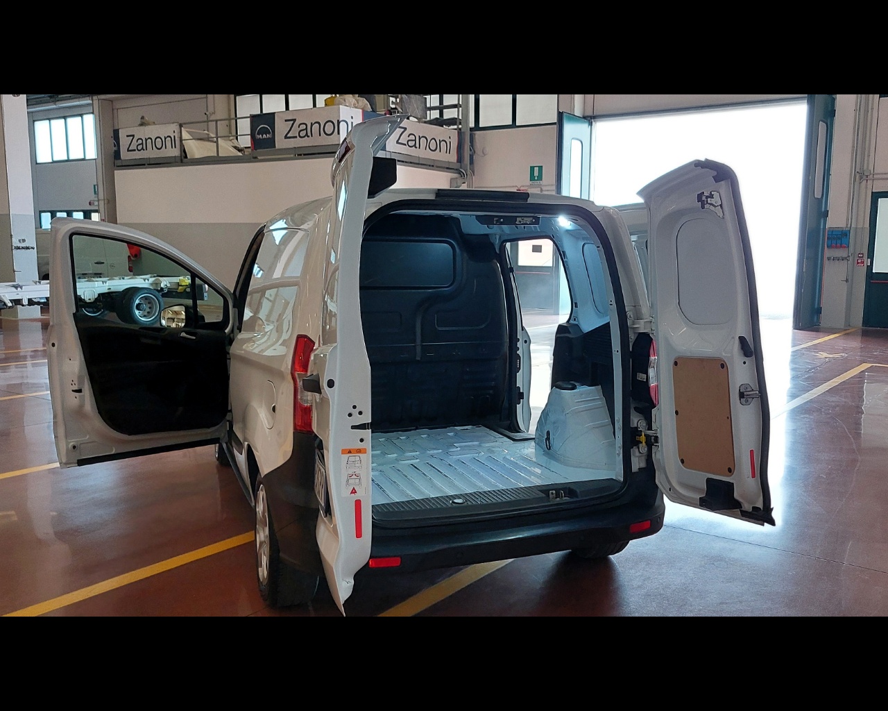 FORD TRANSIT COURIER 1.5