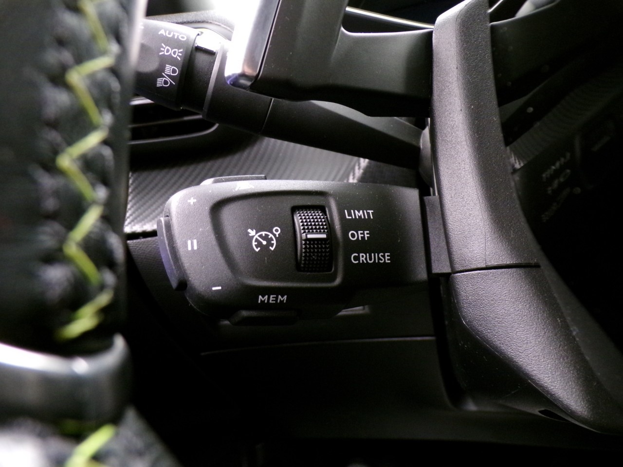 Peugeot 2008 2008 1.2 PureTech 130cv GT EAT - 15