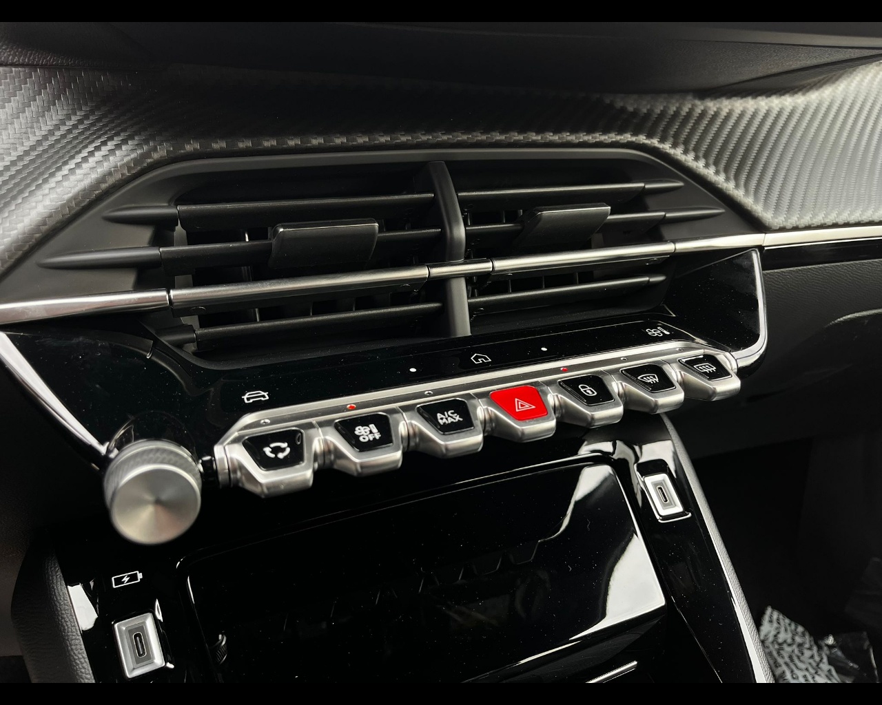 Foto PEUGEOT 2008 1.2 puretech Allure s&s 100cv