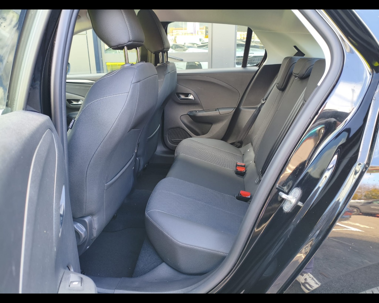 Foto OPEL Corsa 1.5 Elegance s&s 100cv