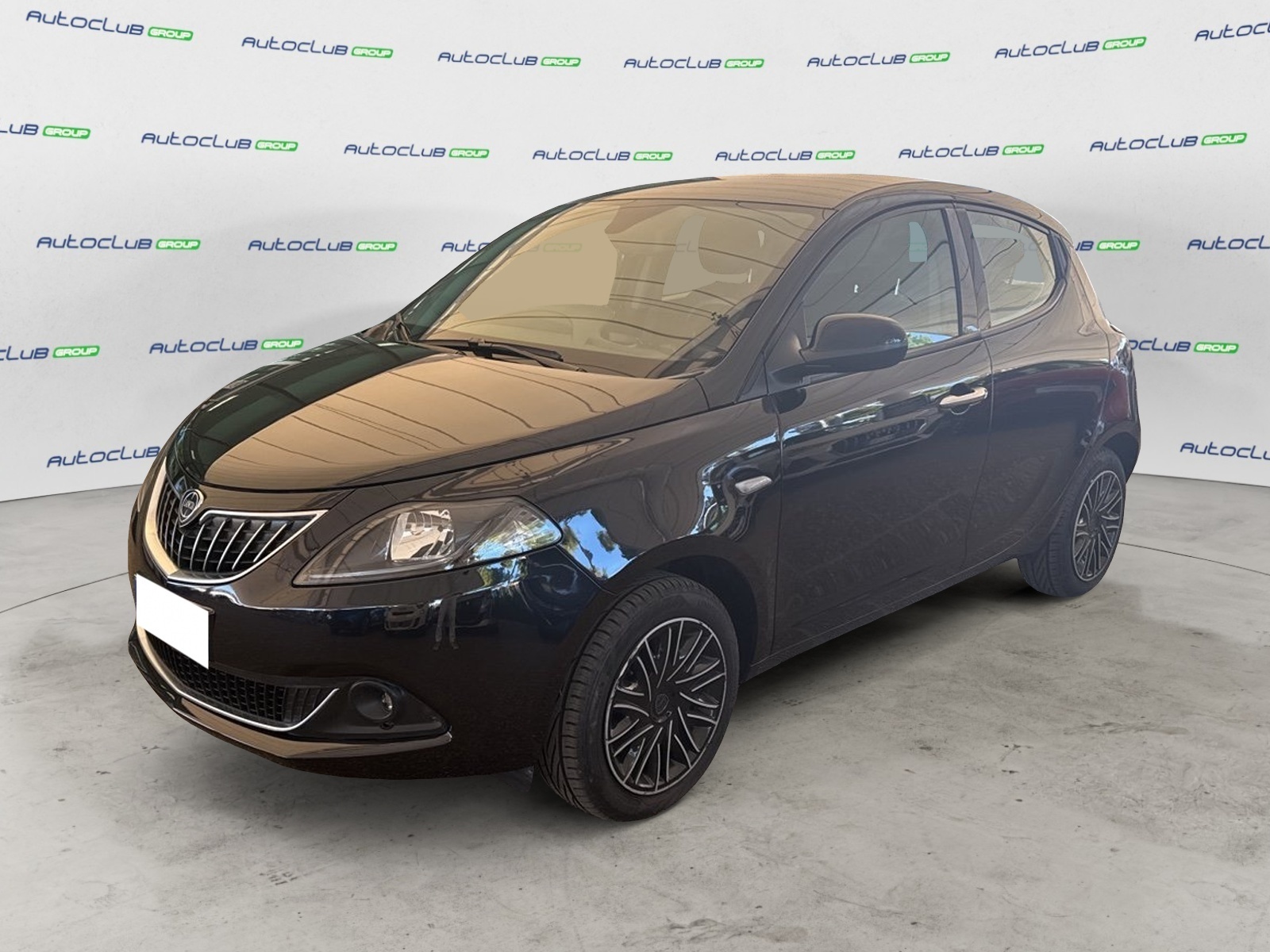Foto LANCIA Ypsilon III 2021 - Ypsilon 1.0 firefly hybrid Gold s&s 70cv 5p.ti