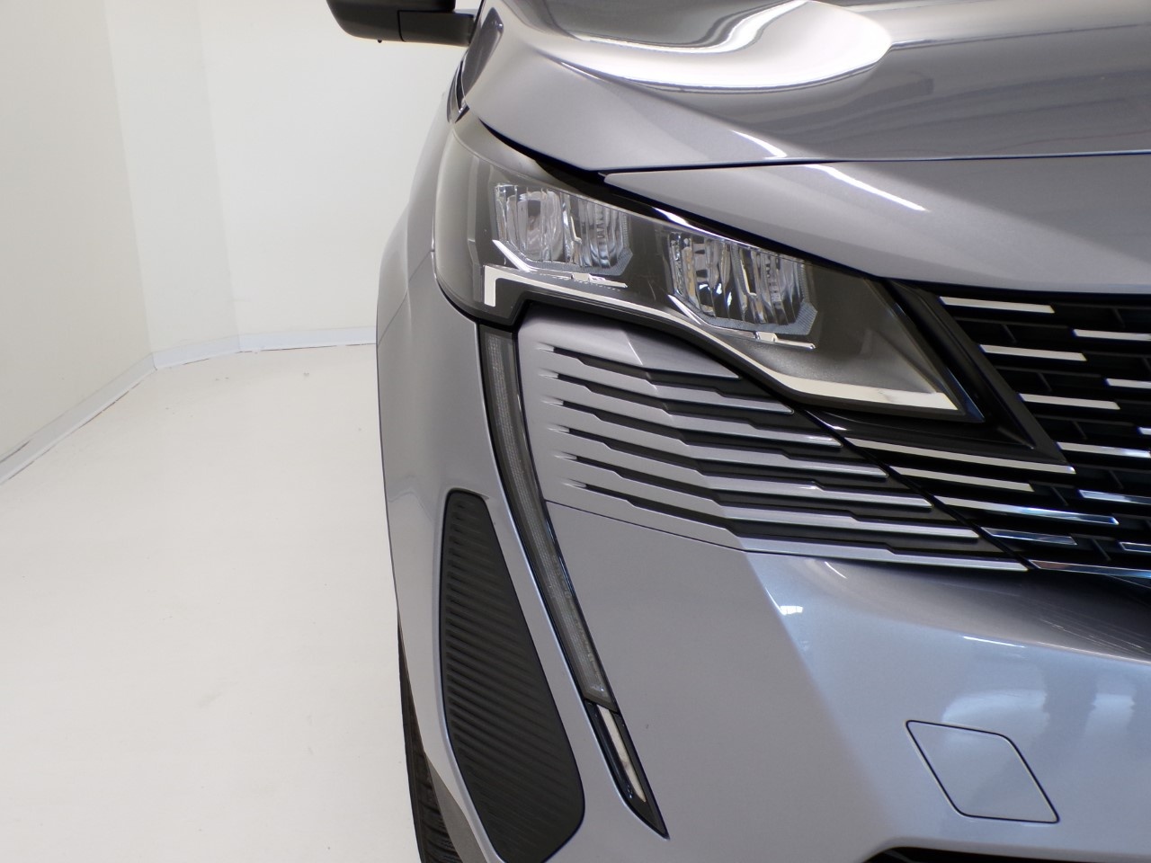 Peugeot 5008 5008 1.2 Hybrid 48V 136cv Active Pack e-DCS6 S&S - 5