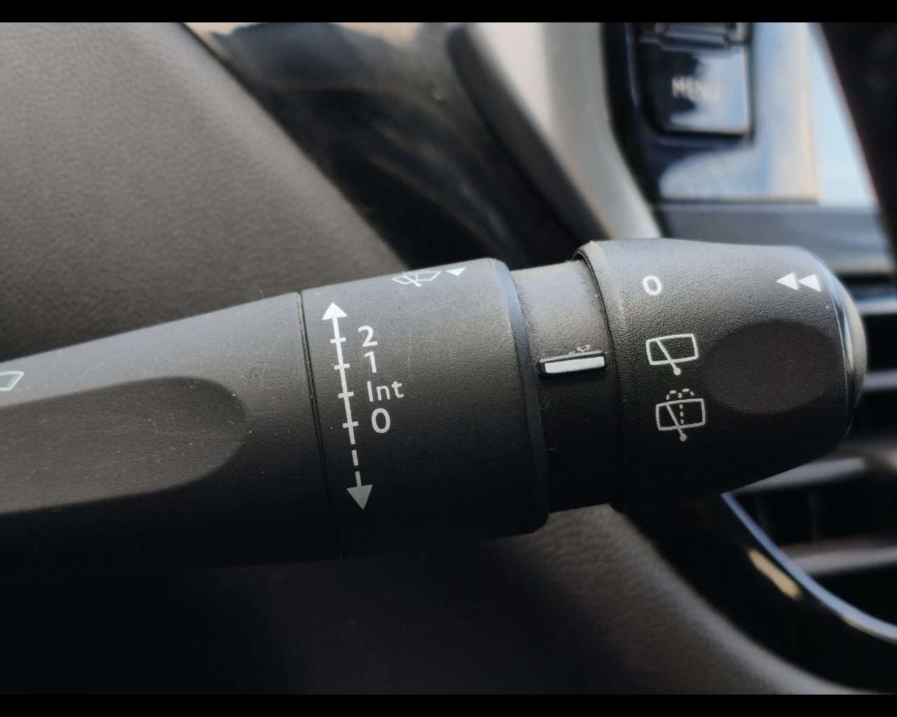 Foto PEUGEOT 208 5p 1.2 puretech Active s&s 82cv neopatentati