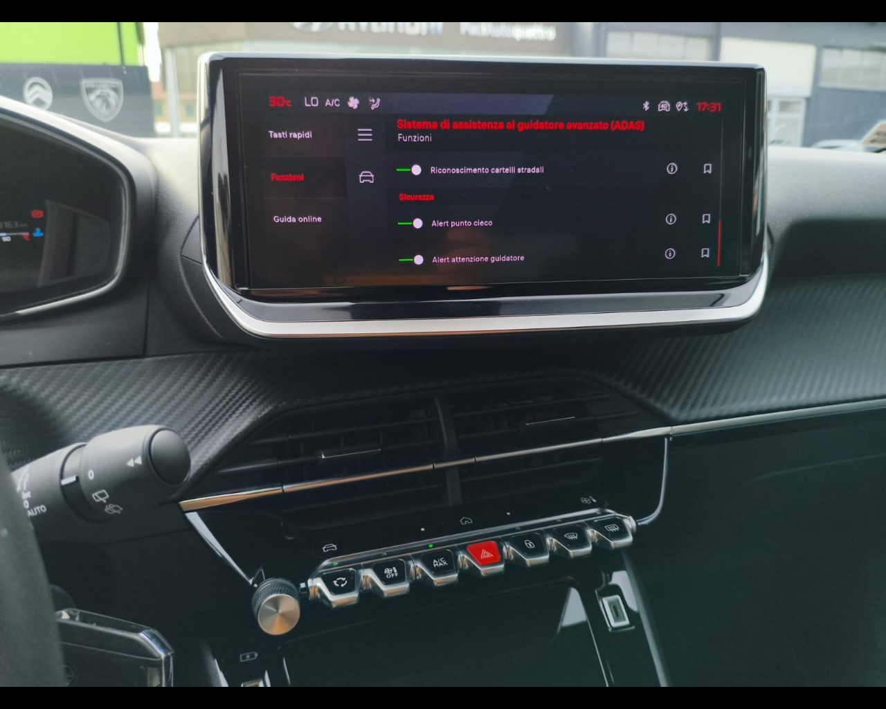 Foto PEUGEOT 2008 1.5 bluehdi Allure s&s 130cv eat8