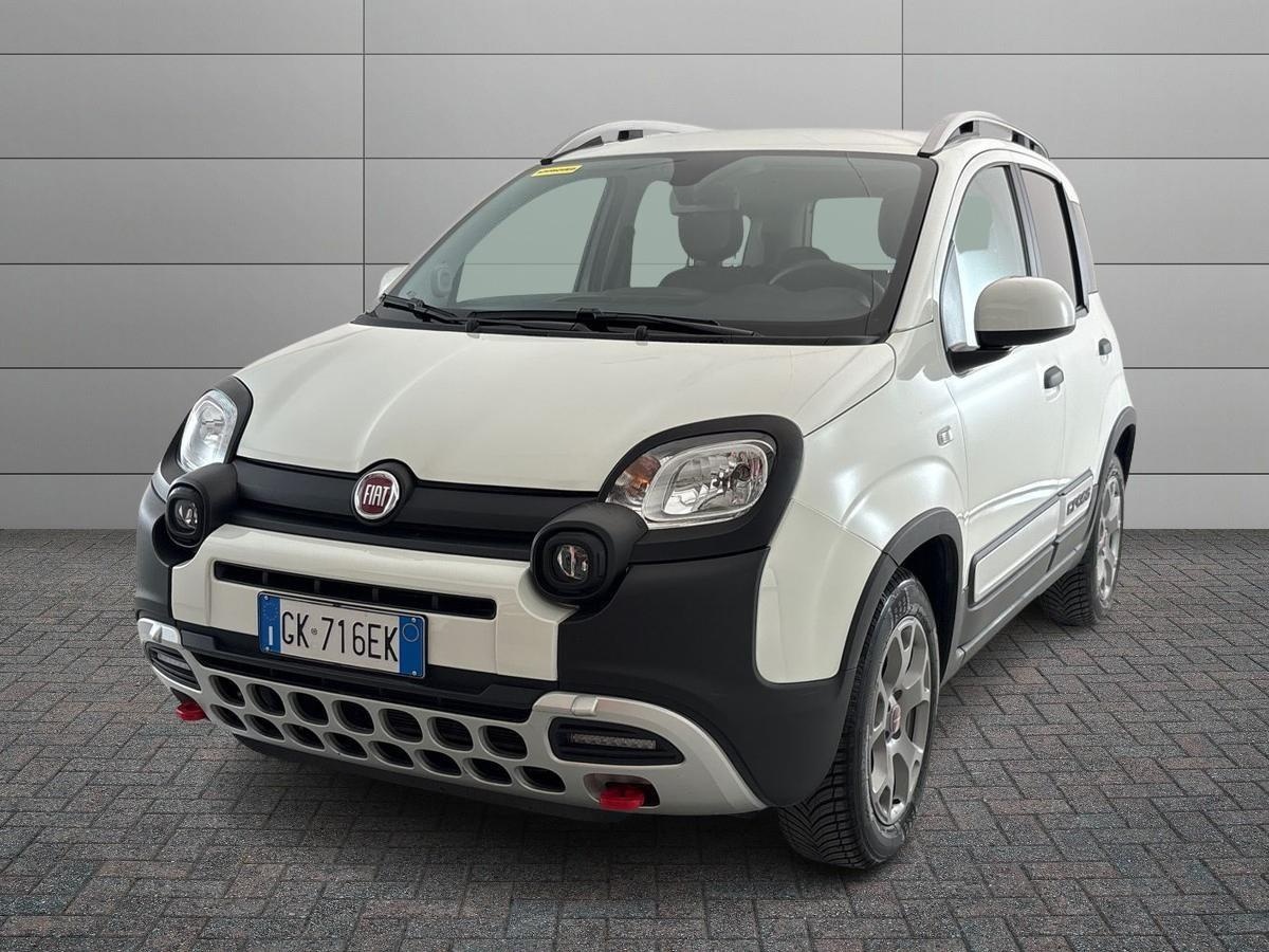 Foto veicolo FIAT Panda III 2021 Cross Panda III 2021 Cross - Panda 1.0 firefly hybrid Cross s&s 70 Ibrido benzina