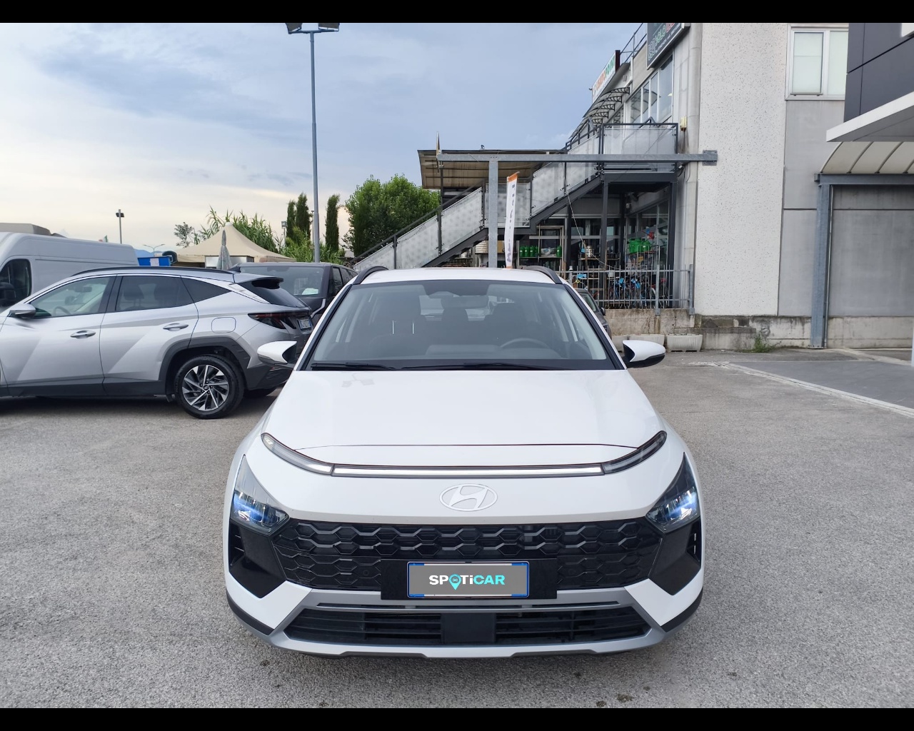 Foto HYUNDAI BAYON PE 1.0T XLINE