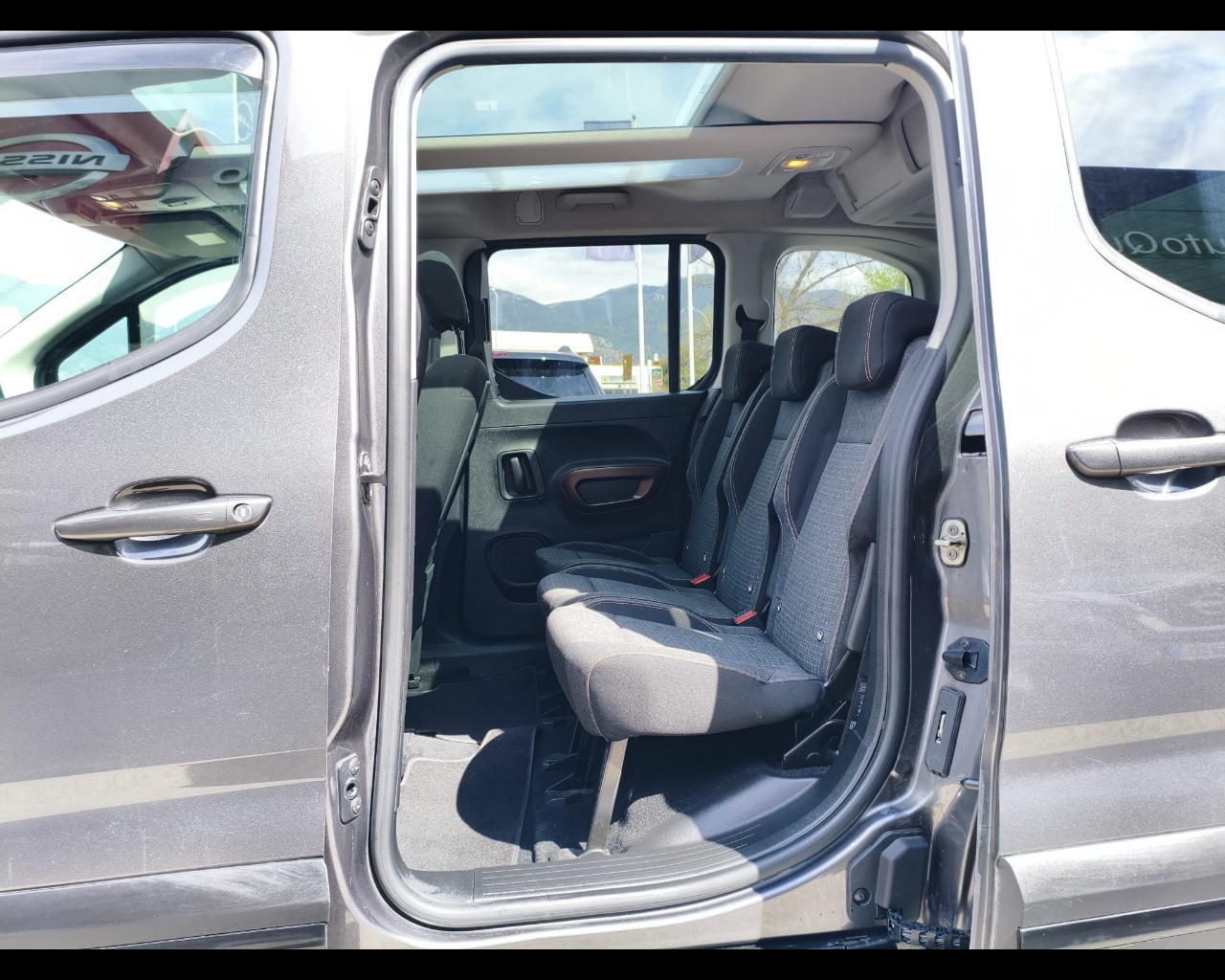 Foto PEUGEOT Rifter 1.5 bluehdi GT Line s&s 130cv