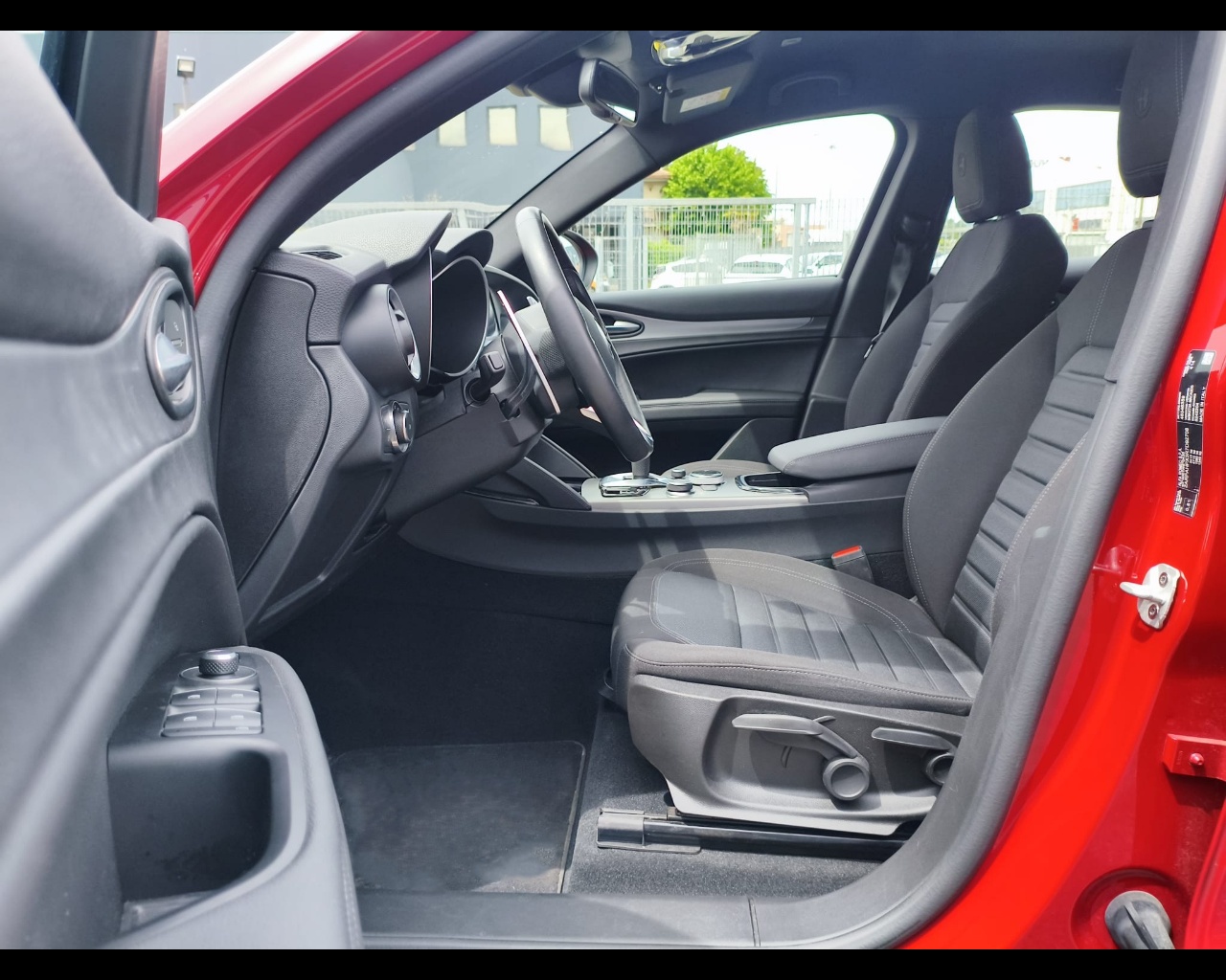 Foto ALFA ROMEO Stelvio 2.2 t Sprint Q4 210cv auto