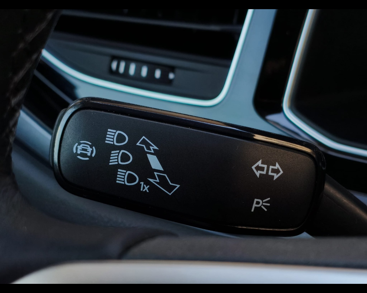 Foto VOLKSWAGEN Polo 1.0 tsi Style 95cv