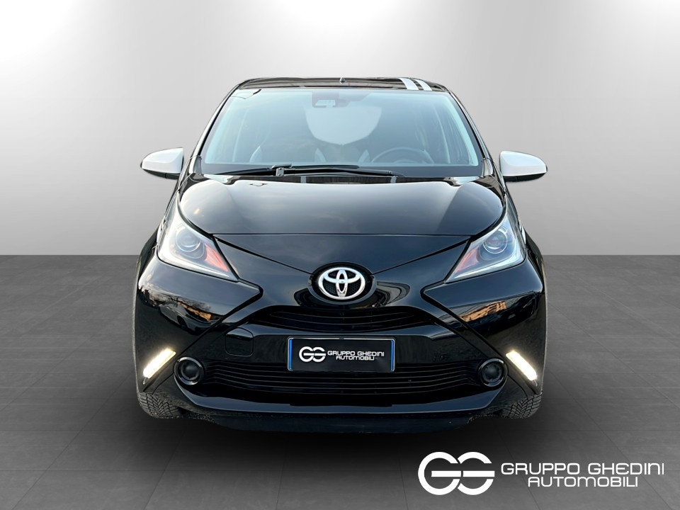 TOYOTA Aygo 1.0 x-play 5p my15 Benzina usato - 3