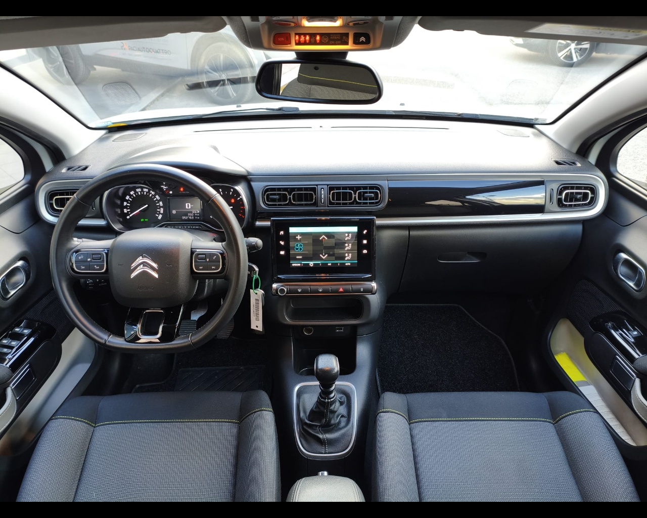 Foto CITROEN C3 1.5 bluehdi Shine Pack s&s 100cv 6m