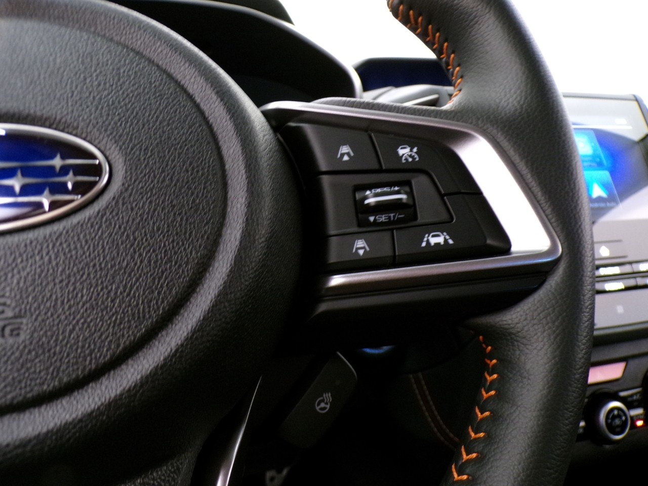 Subaru  XV 1.6 i 4dventure CVT Lineartronic - 16