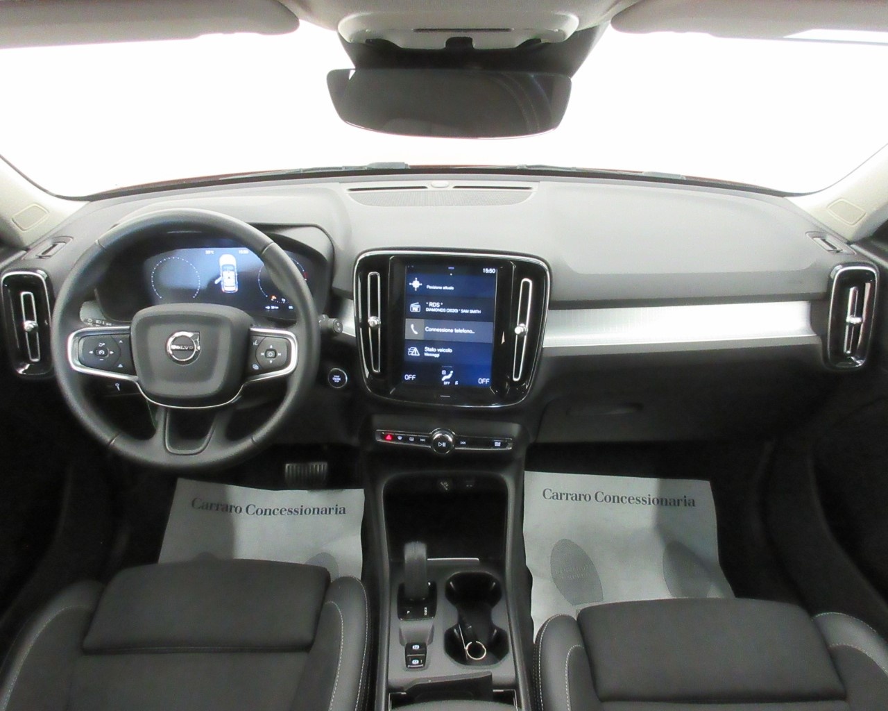 Volvo XC40 XC40 2.0 D4 Momentum AWD Geartronic - 16