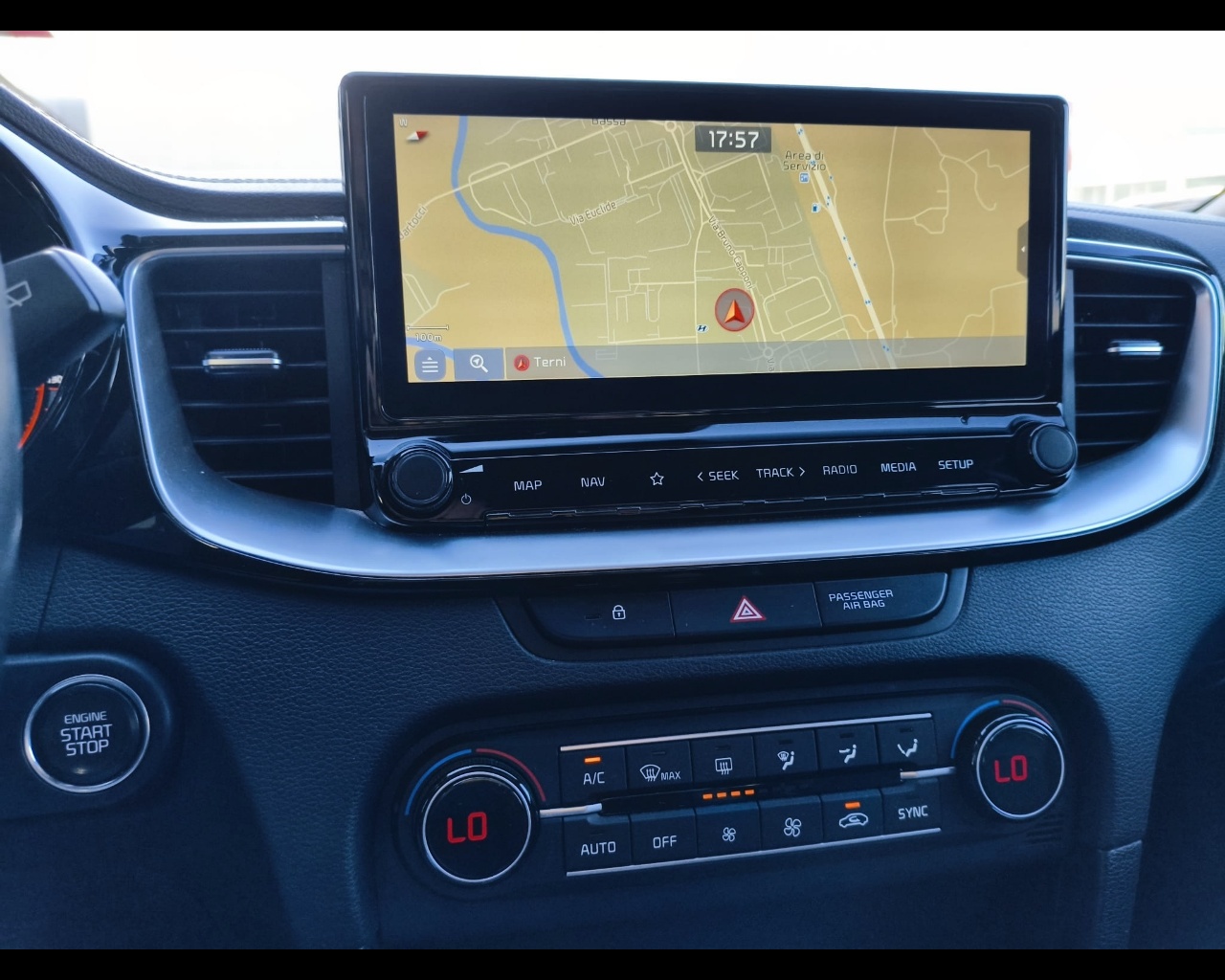 Foto KIA XCeed 1.6 crdi mhev Style 136cv imt