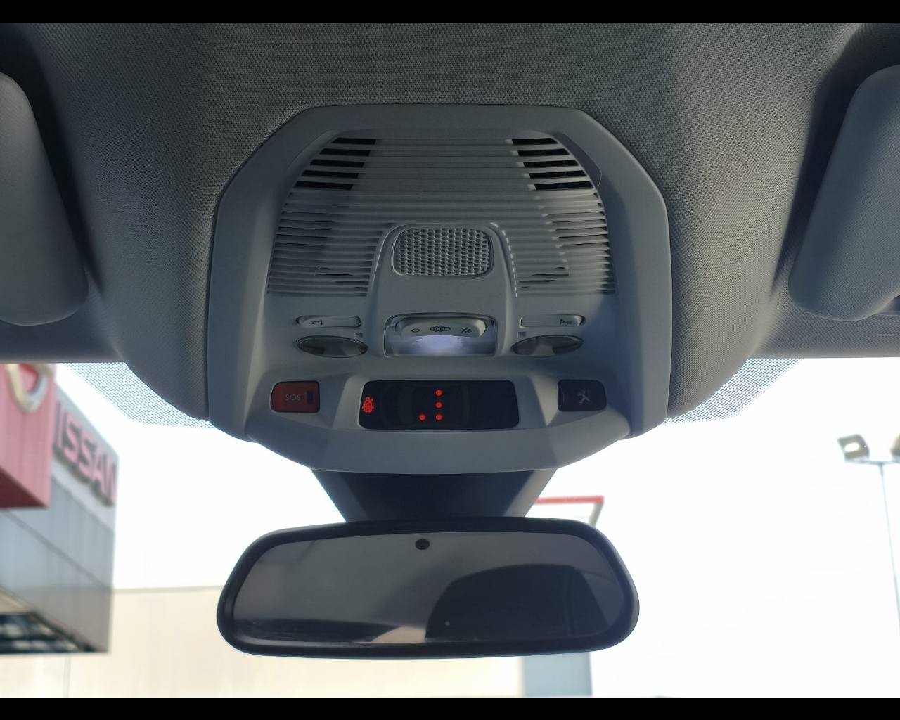 Foto PEUGEOT 3008 1.5 bluehdi Allure Pack s&s 130cv eat8