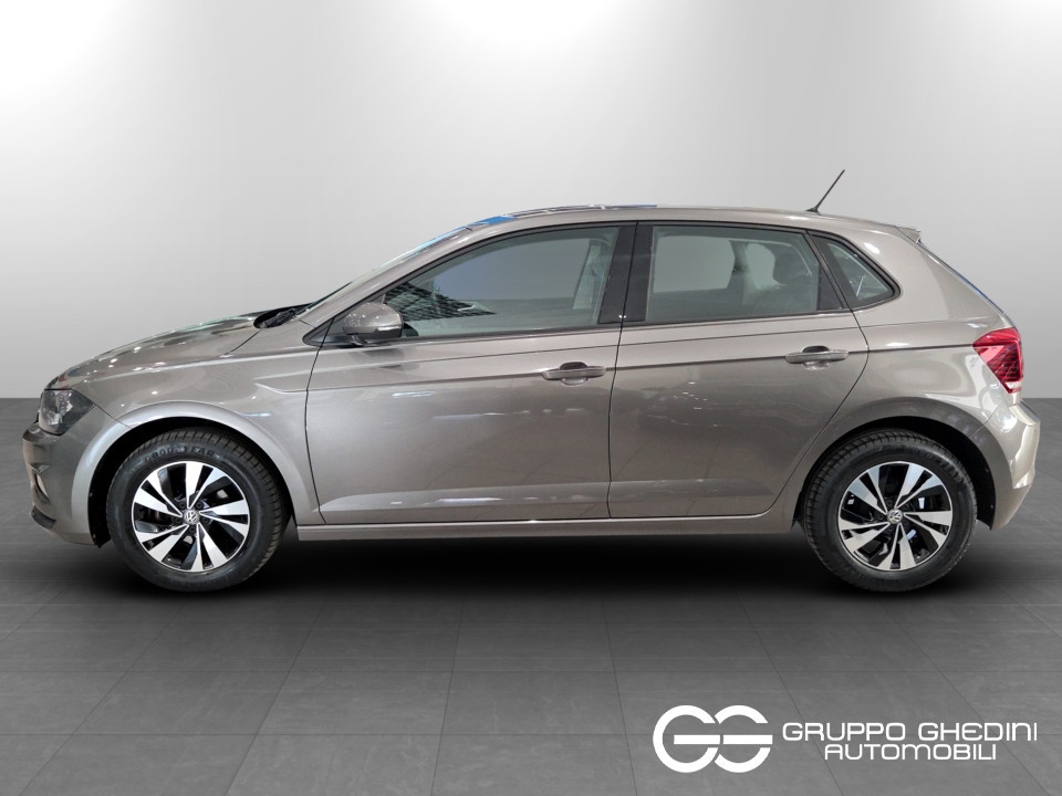 VOLKSWAGEN Polo 5p 1.0 evo Comfortline 80cv Benzina usato - 1
