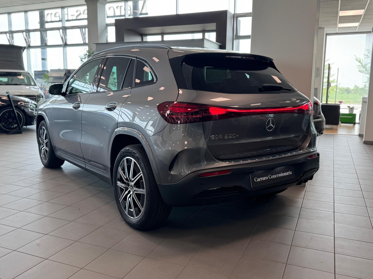 Mercedes EQA EQA 250+ AMG Line Advanced - 5