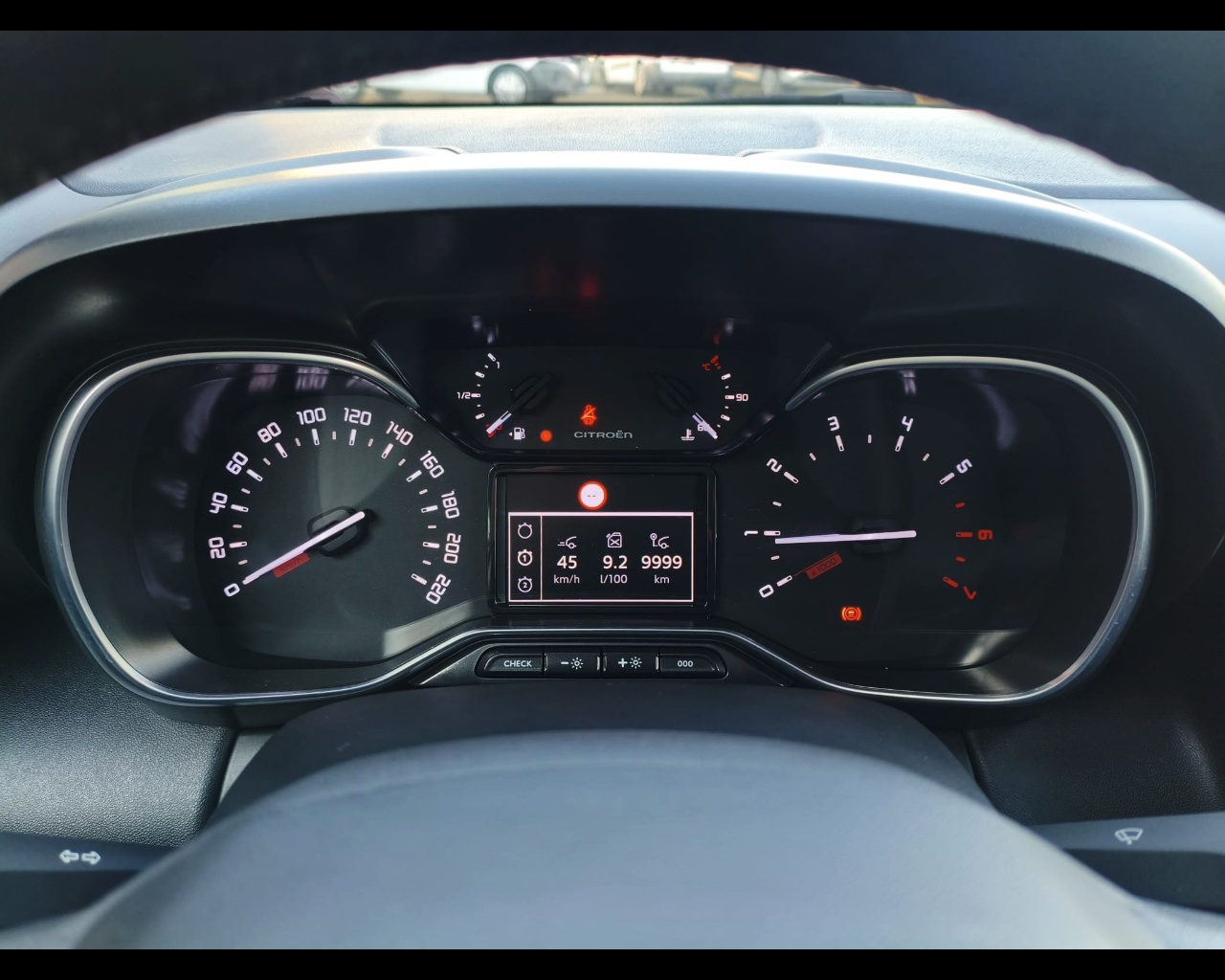 Foto CITROEN C3 Aircross 1.2 puretech Shine s&s 110cv