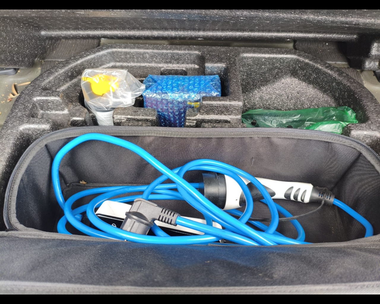 Foto HYUNDAI Kona 64 kWh EV Xline 204cv