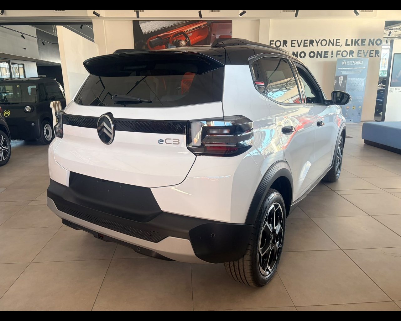 Foto CITROEN E-C3 83kW Max