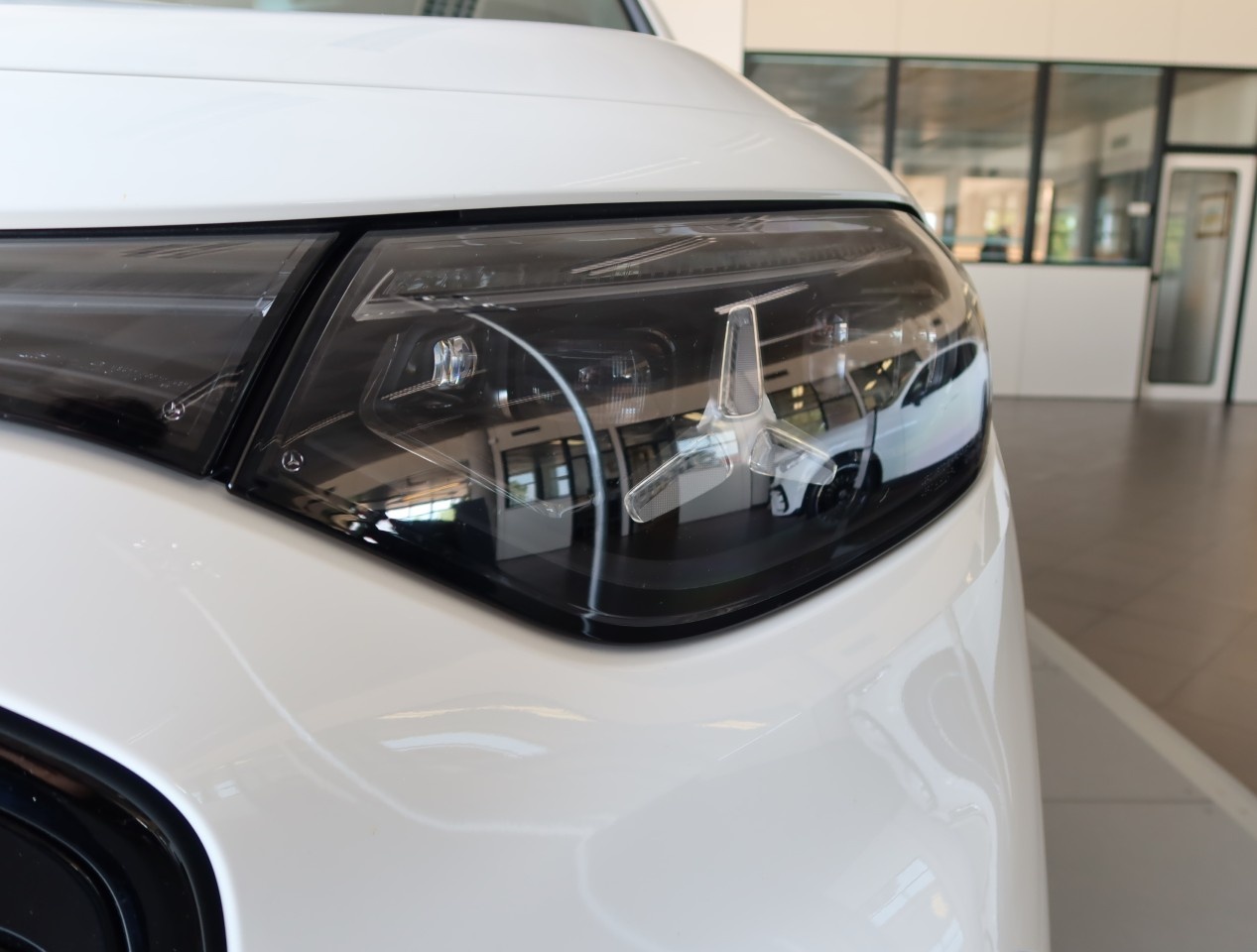 Mercedes GLB Elettrica GLB 250+ con tecnologia EQ Advanced Plus - 17