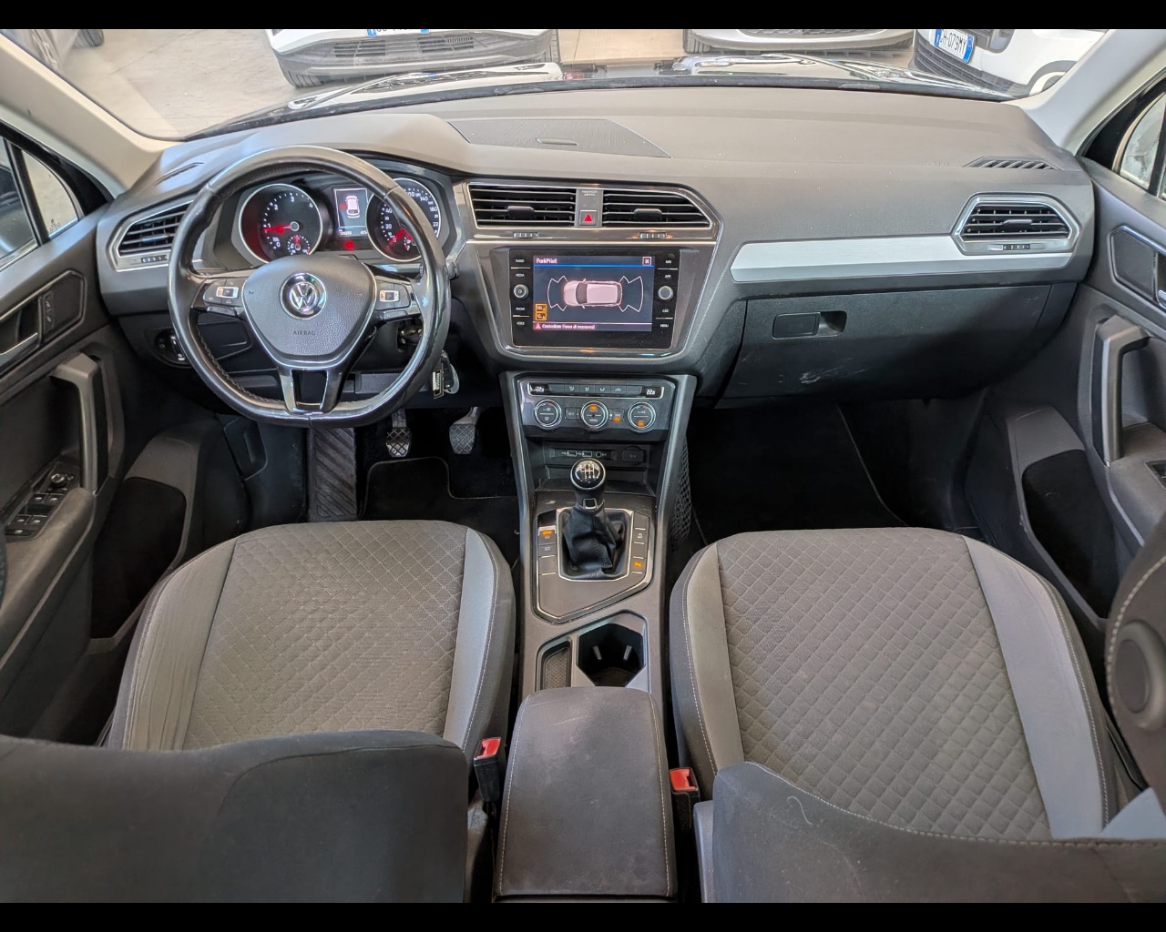 Foto VOLKSWAGEN Tiguan 2.0 tdi Business 150cv