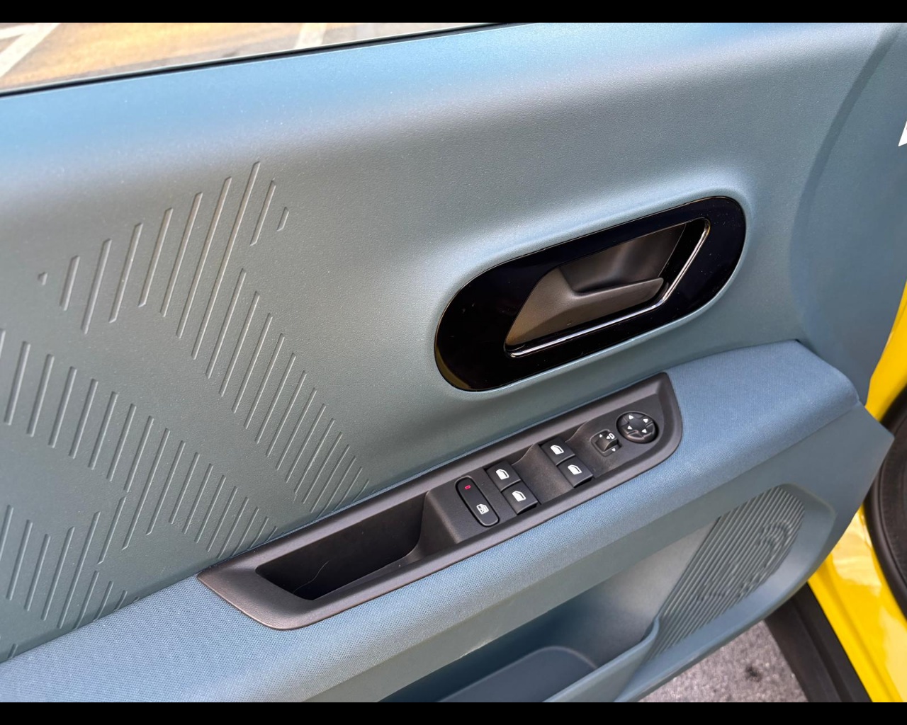 Foto FIAT Grande Panda Hybrid La Prima 1.2 Hybrid 100cv