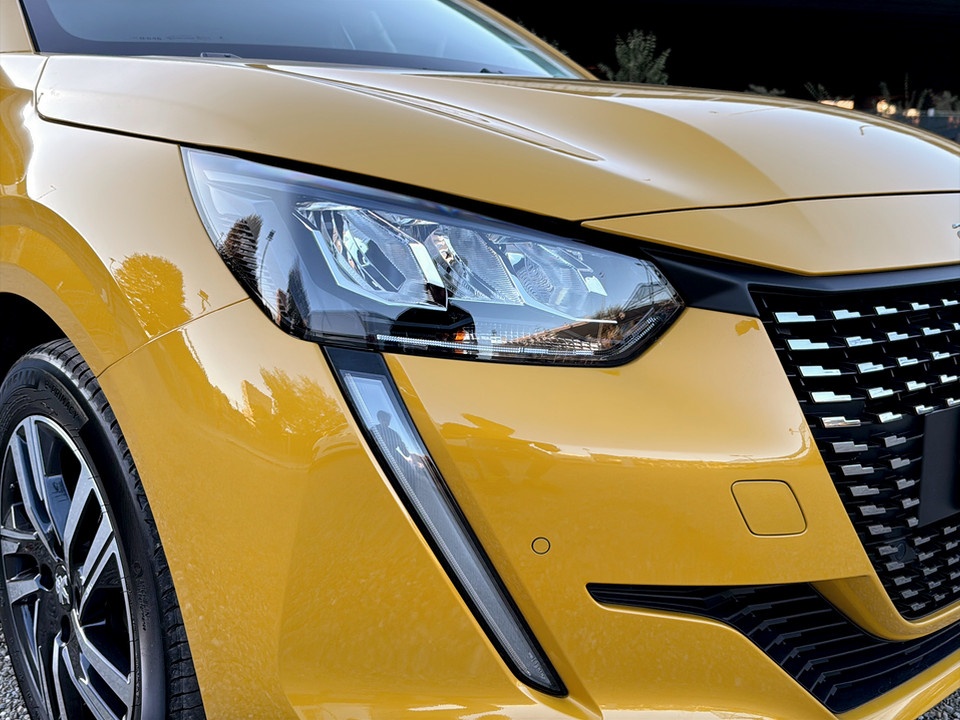 PEUGEOT 208 1.2 puretech Allure s&s 100cv Benzina usato - 19