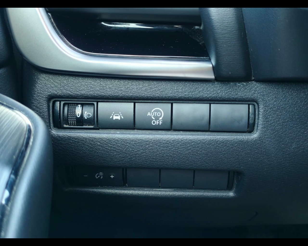 Foto NISSAN Qashqai 1.3 mhev N-Connecta 2wd 140cv