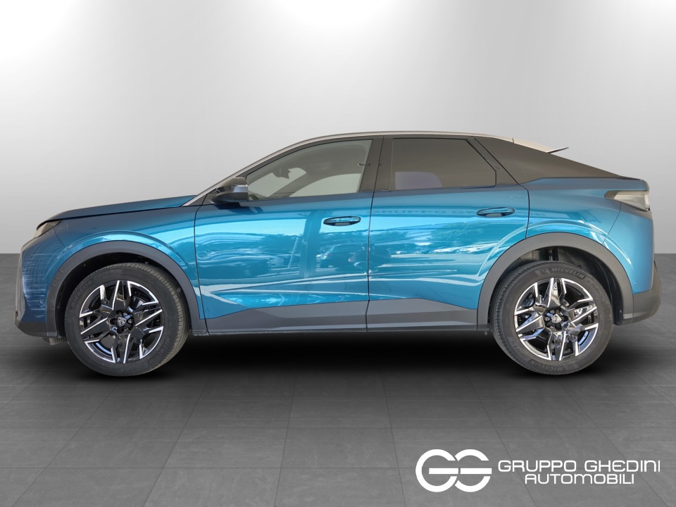 PEUGEOT 3008 1.2 hybrid Allure 145cv e-dcs6 Ibrida usato - 1