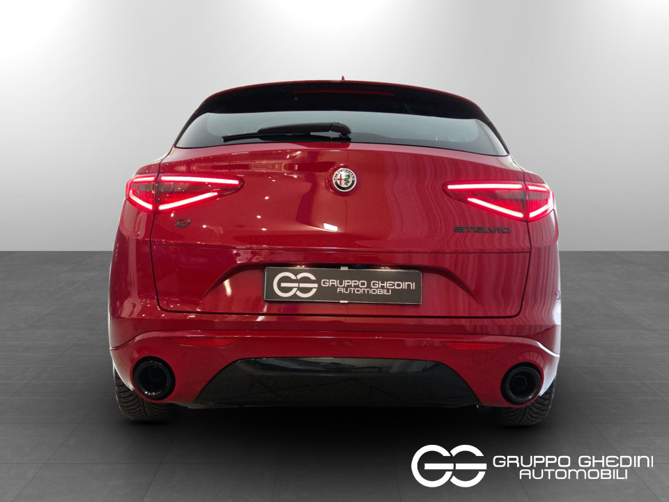 ALFA ROMEO Stelvio 2.2 t Veloce Q4 210cv auto Diesel usato - 4