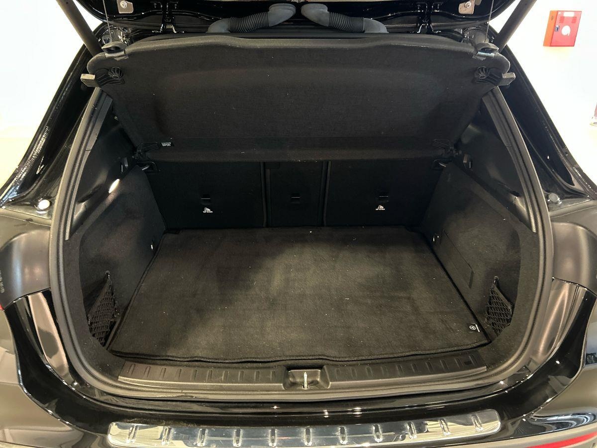 Mercedes  GLA 200 D Progressive Advanced 8G-DCT - 8
