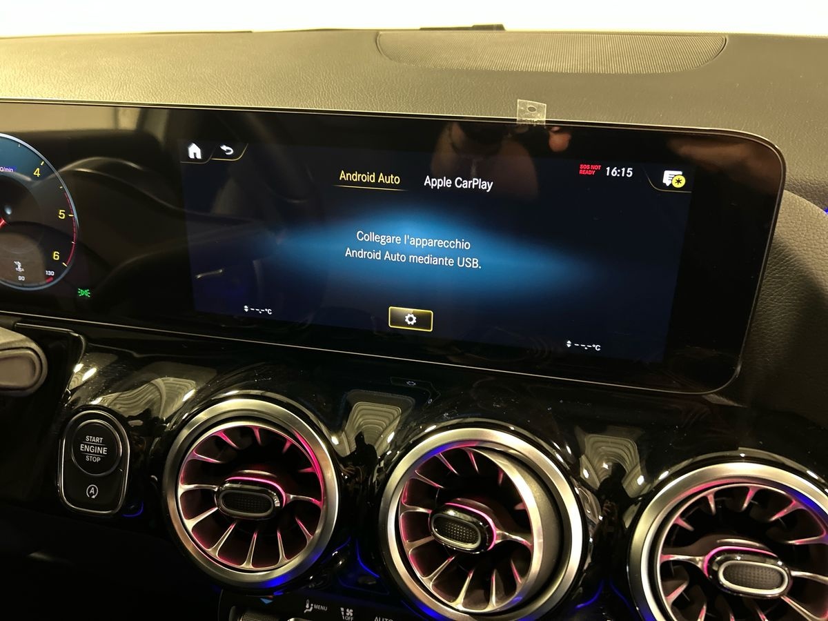 Mercedes GLA GLA 200 D Premium 8G-DCT - 11