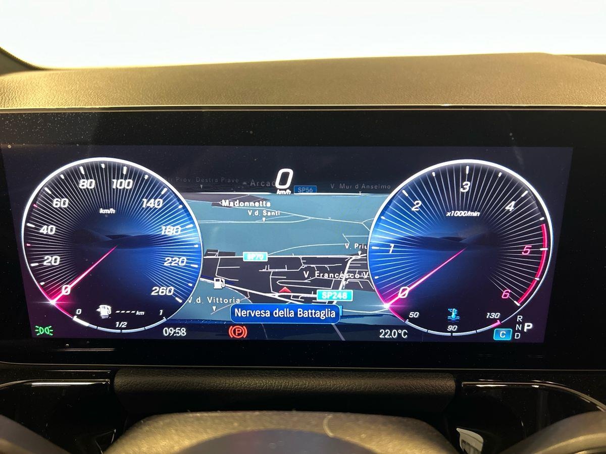 Mercedes  GLA 180 D AMG Line Advanced Plus 8G-DCT - 13