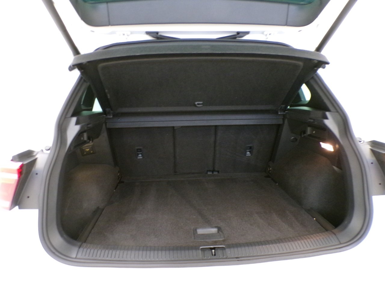 Volkswagen Tiguan Tiguan 2.0 TDI SCR 150cv R-Line DSG - 9