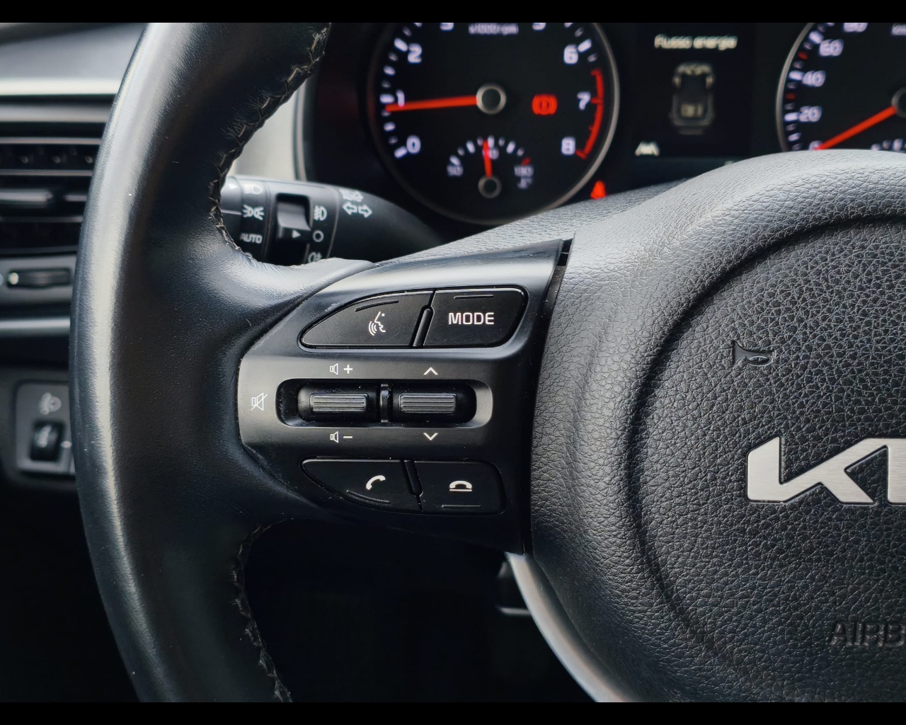 Foto KIA Stonic 1.0 t-gdi mhev Style 100cv mt