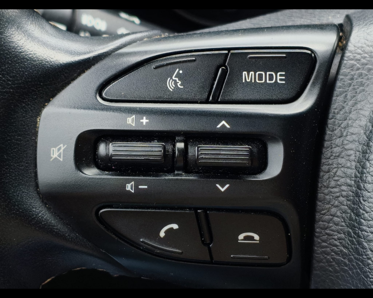 Foto KIA Picanto 1.0 dpi Style