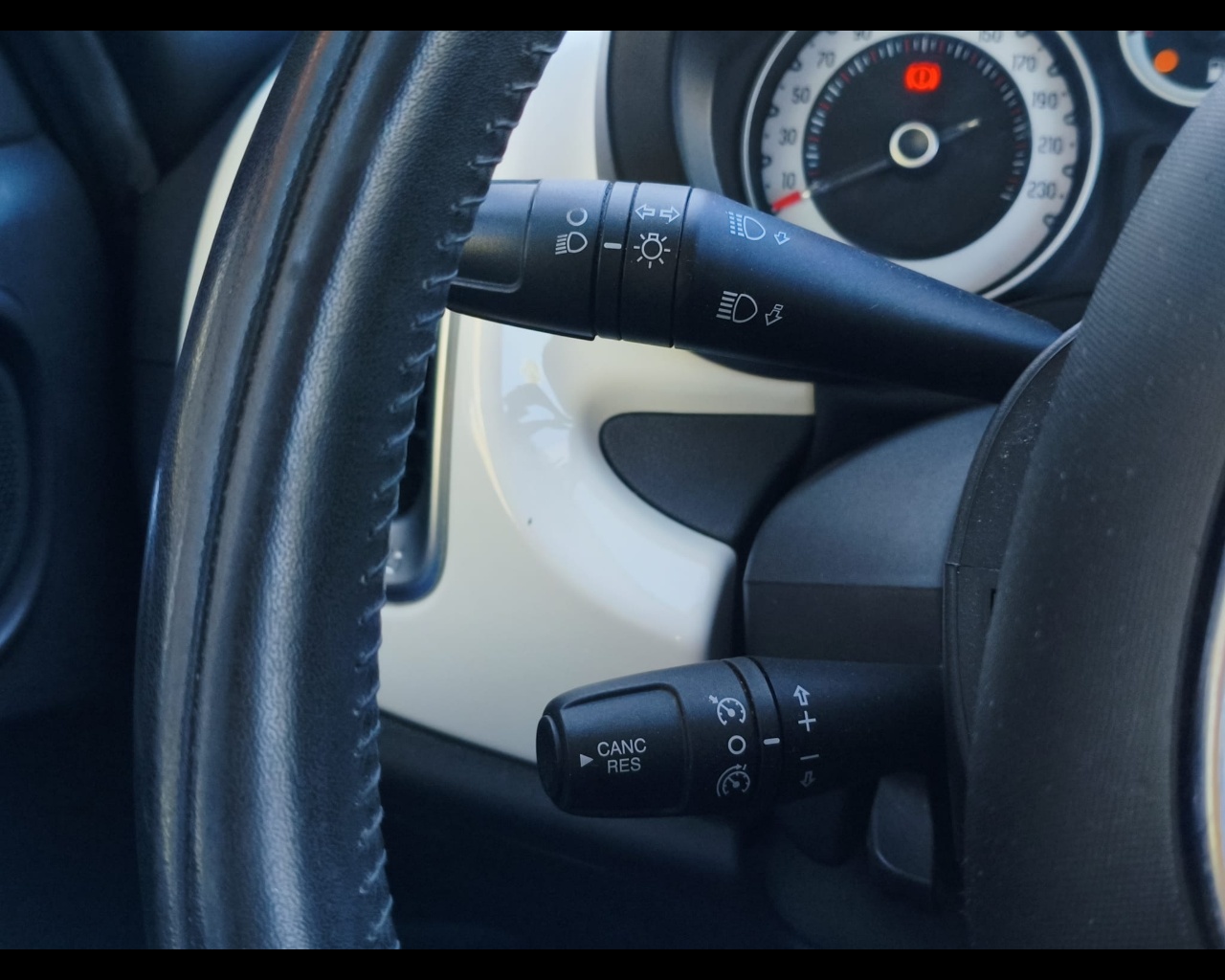 Foto FIAT 500L 1.3 mjt Pop Star 85cv