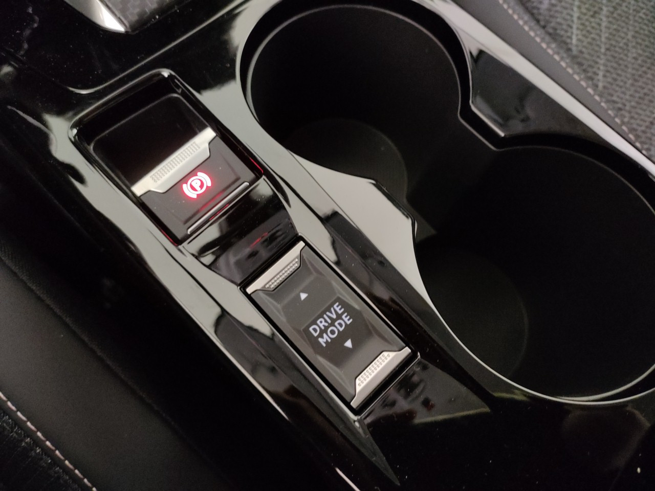Peugeot 208 Nuovo Ibrido benzina 208 Porto Mantovano