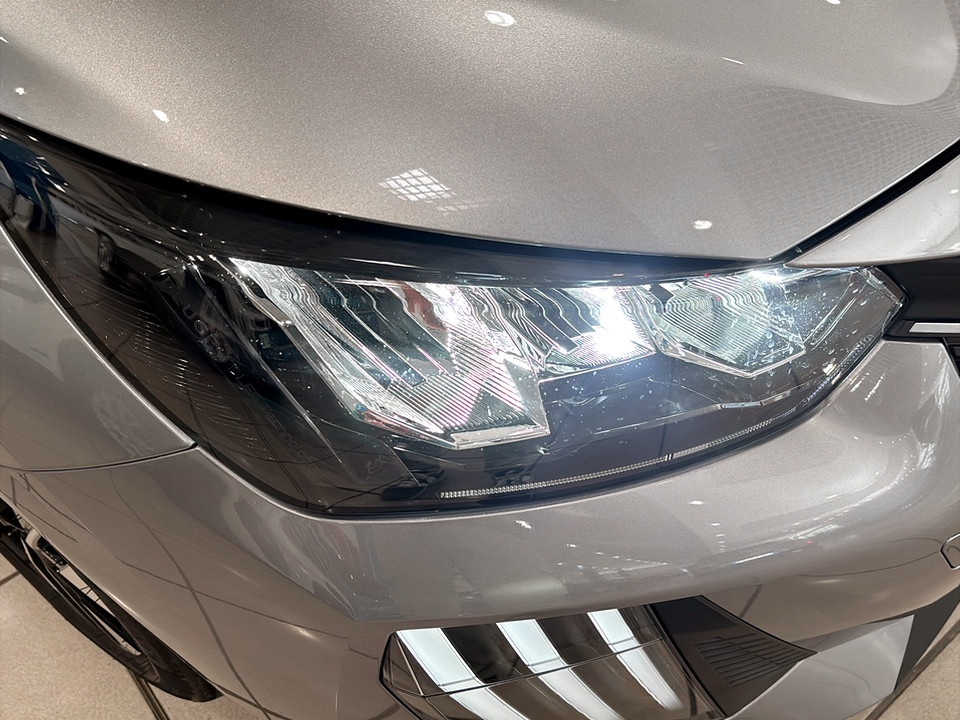 PEUGEOT 208 1.2 puretech Allure s&s 100cv Benzina usato - 6